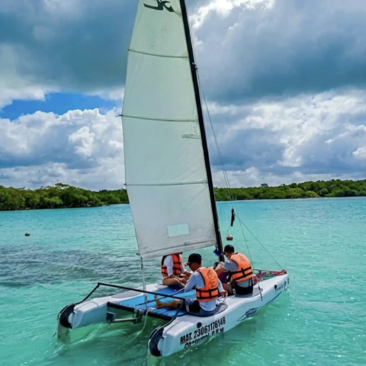 Hobie 13" Sailboat Rental - Image 3