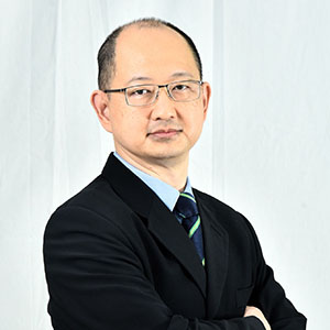 Dr Yong Yuen Geng