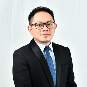 Obstetrician & Gynaecologist Specialist Dr Low Wea Haw