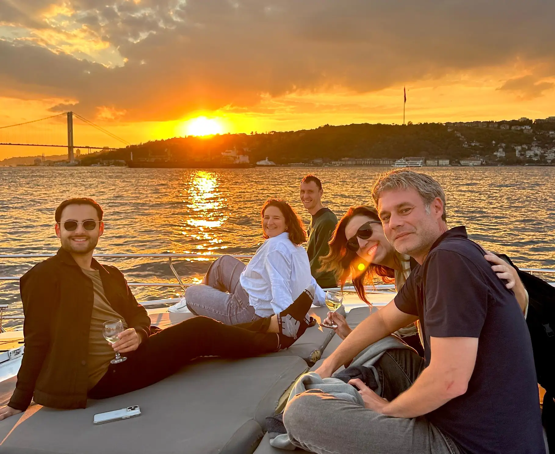 Small Group Yacht Tour with Unlimited Wine, Fruit, Nuts and Live Commentary | Istanbul Experience - Bosphorus Yachts