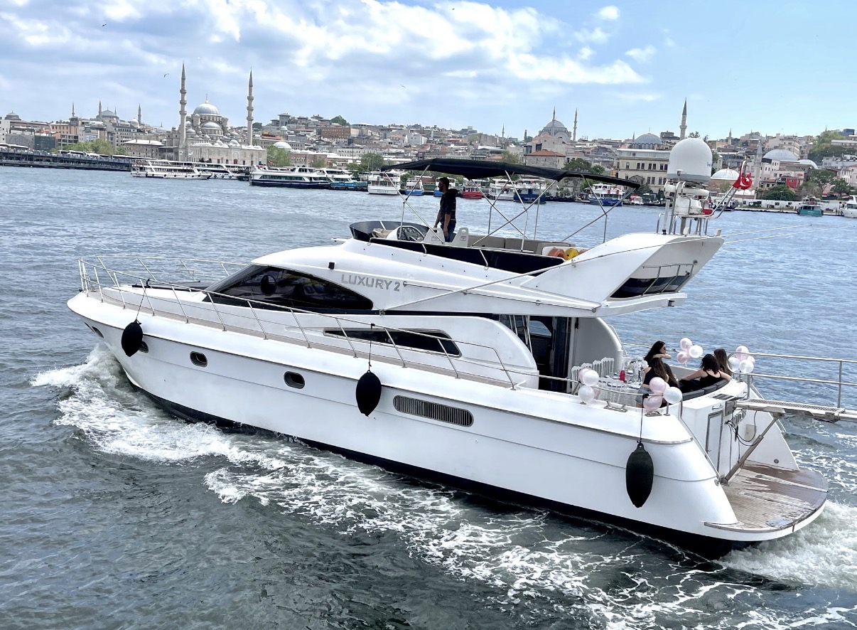 Ultra Luxury Yacht 16 Meter #007 | Private Yacht Rental Istanbul - Bosphorus Yachts