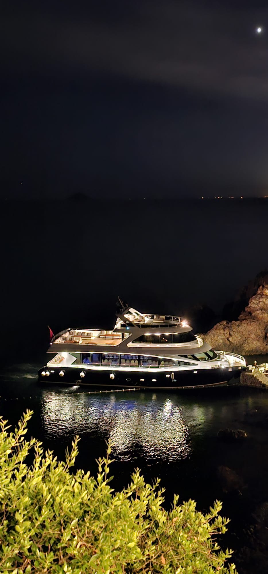 C teknesi | Private Yacht Rental Istanbul - Bosphorus Yachts
