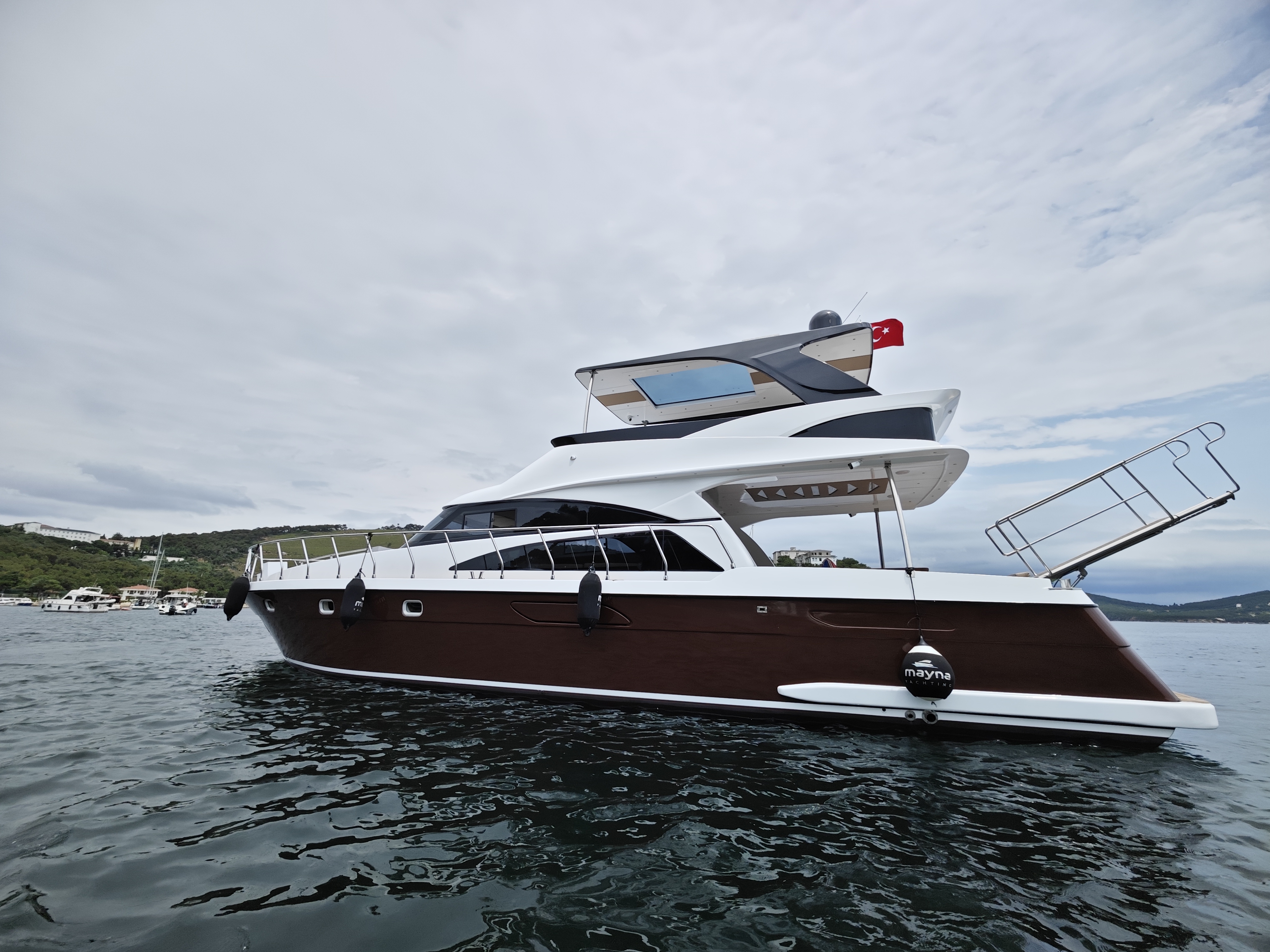 Luxury Yacht in Karaköy #014 | Private Yacht Rental Istanbul - Bosphorus Yachts