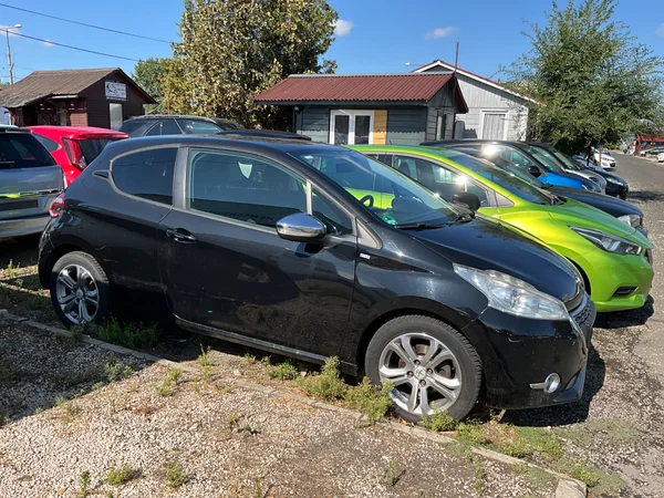 Peugeot 208 2