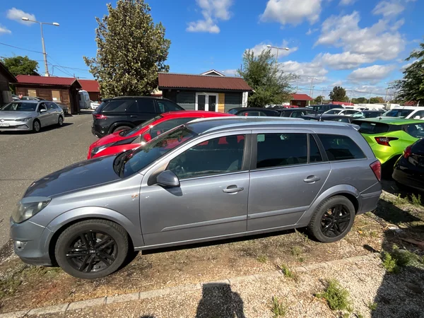 Opel Astra 2