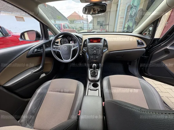 OPEL ASTRA 9