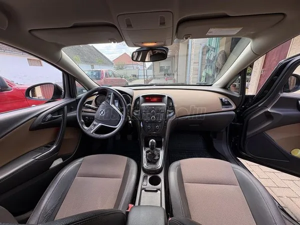 OPEL ASTRA 18