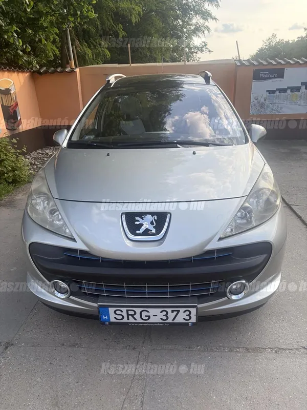 PEUGEOT 207