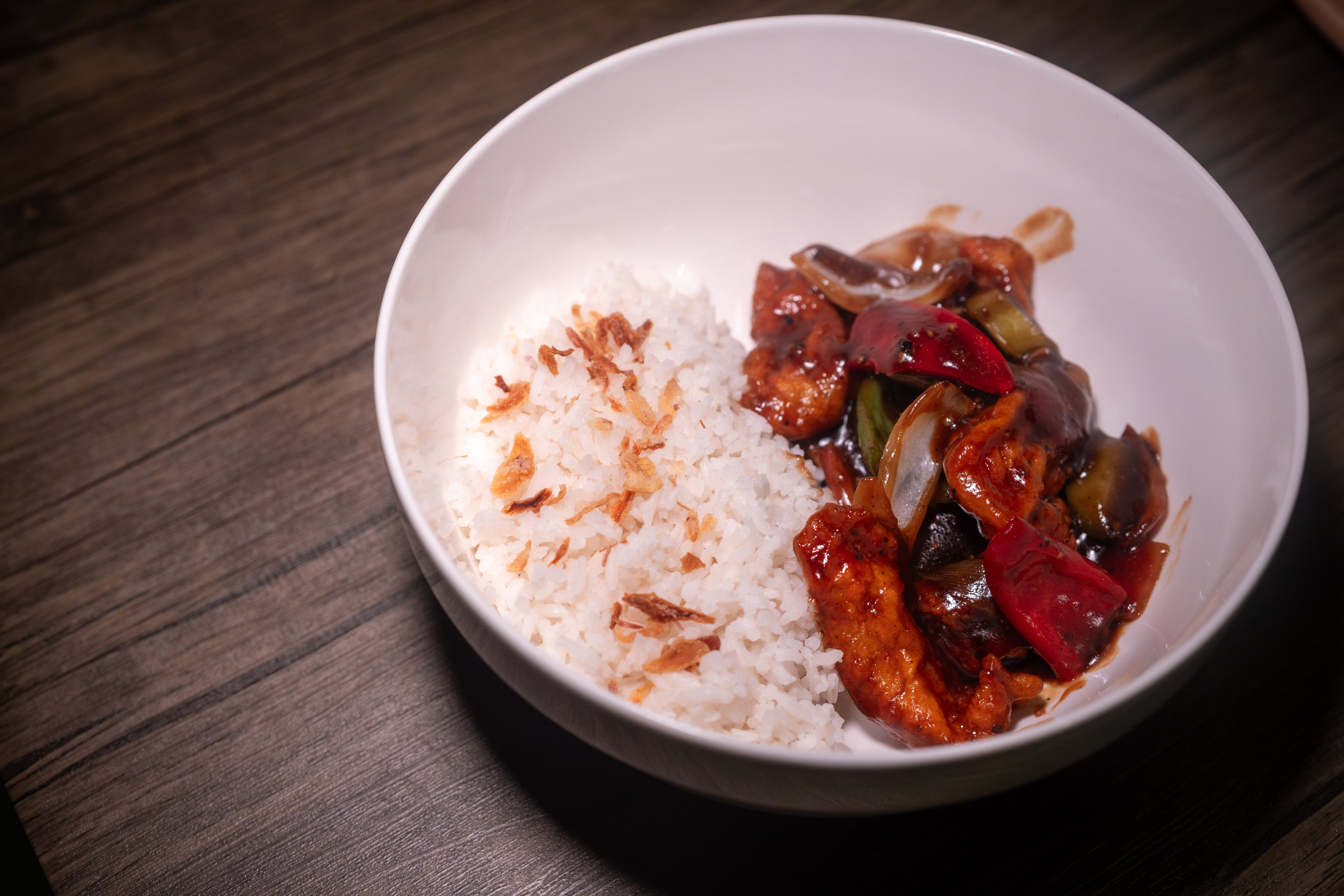 Black Pepper Fish Rice Bowl