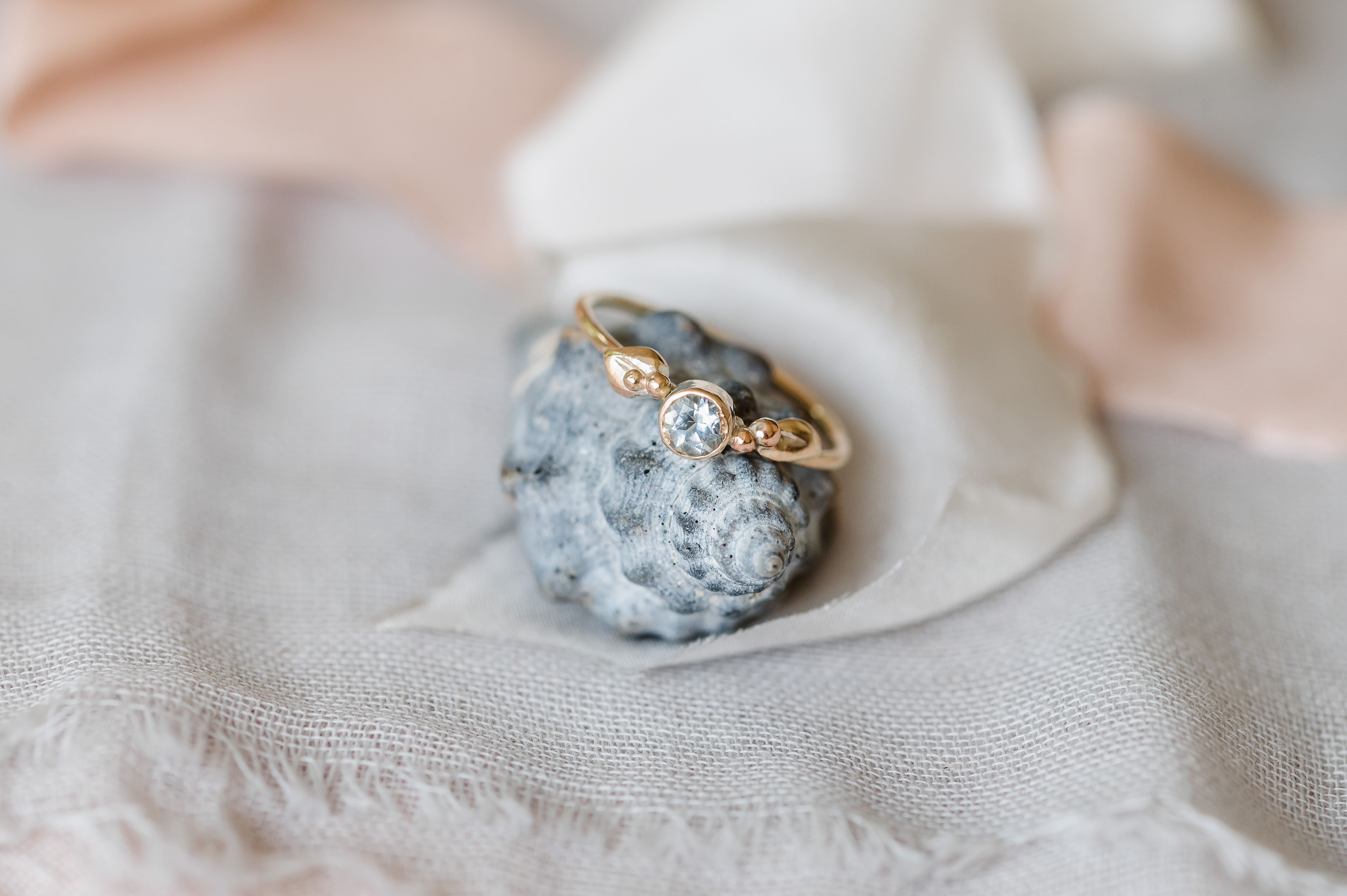 Aquamarine and 9ct yellow gold botanical ring