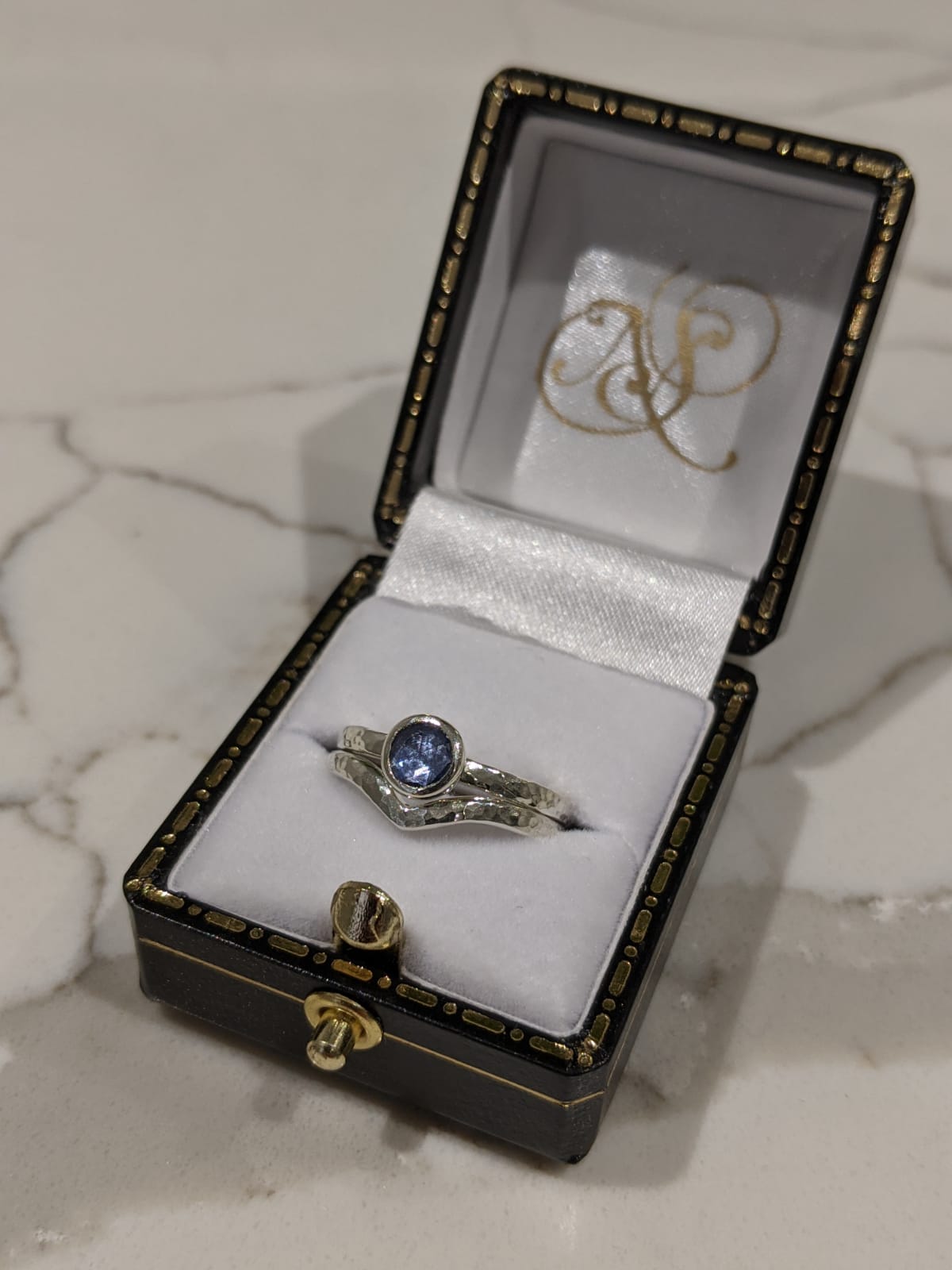 Rose Cut Sapphire and 9ct white gold ring