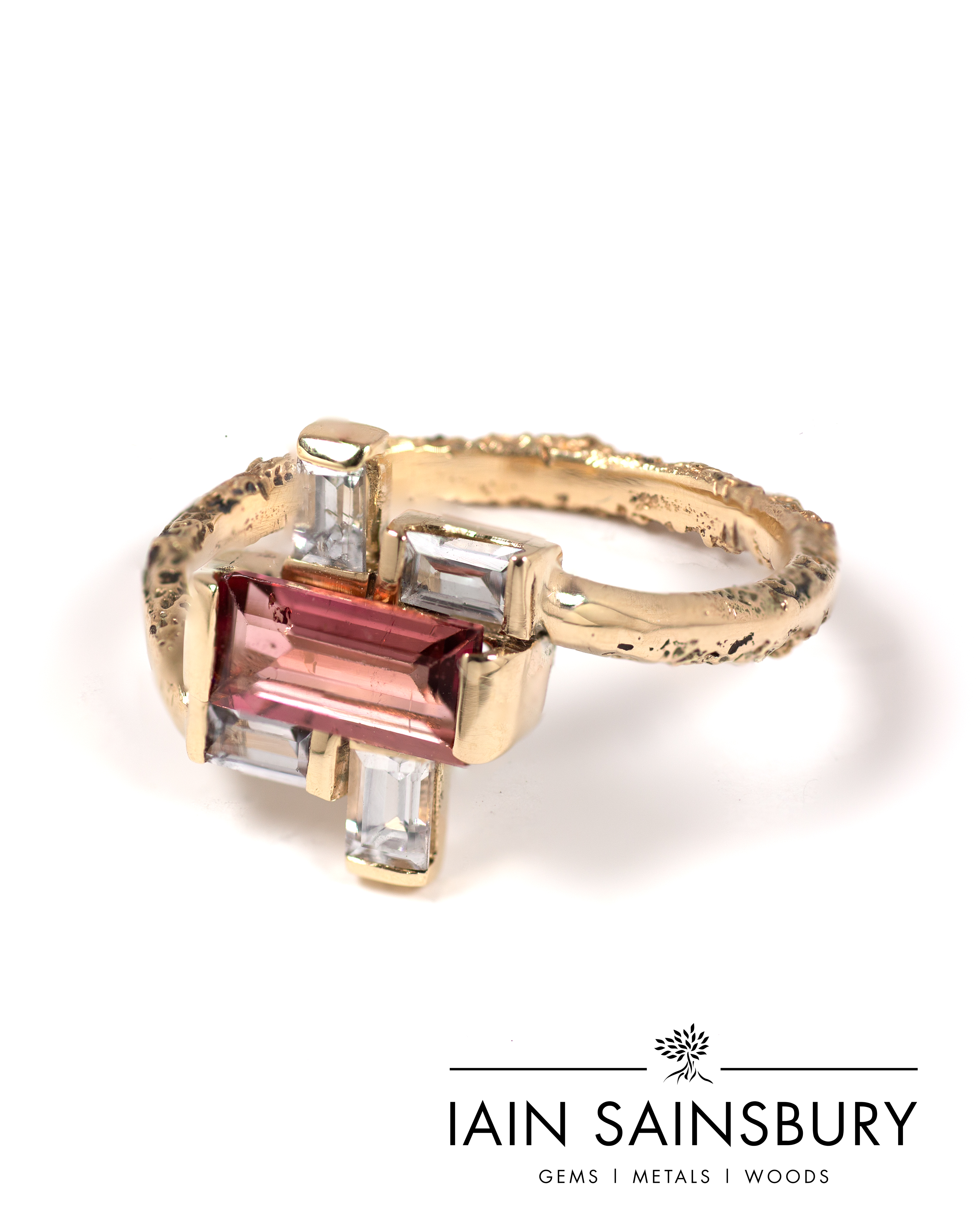 Iain Sainsbury Fine Jewellery gallery image 2