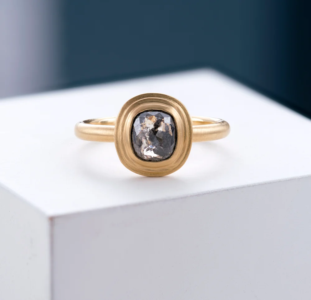 18ct Cushion Cut Diamond Ring