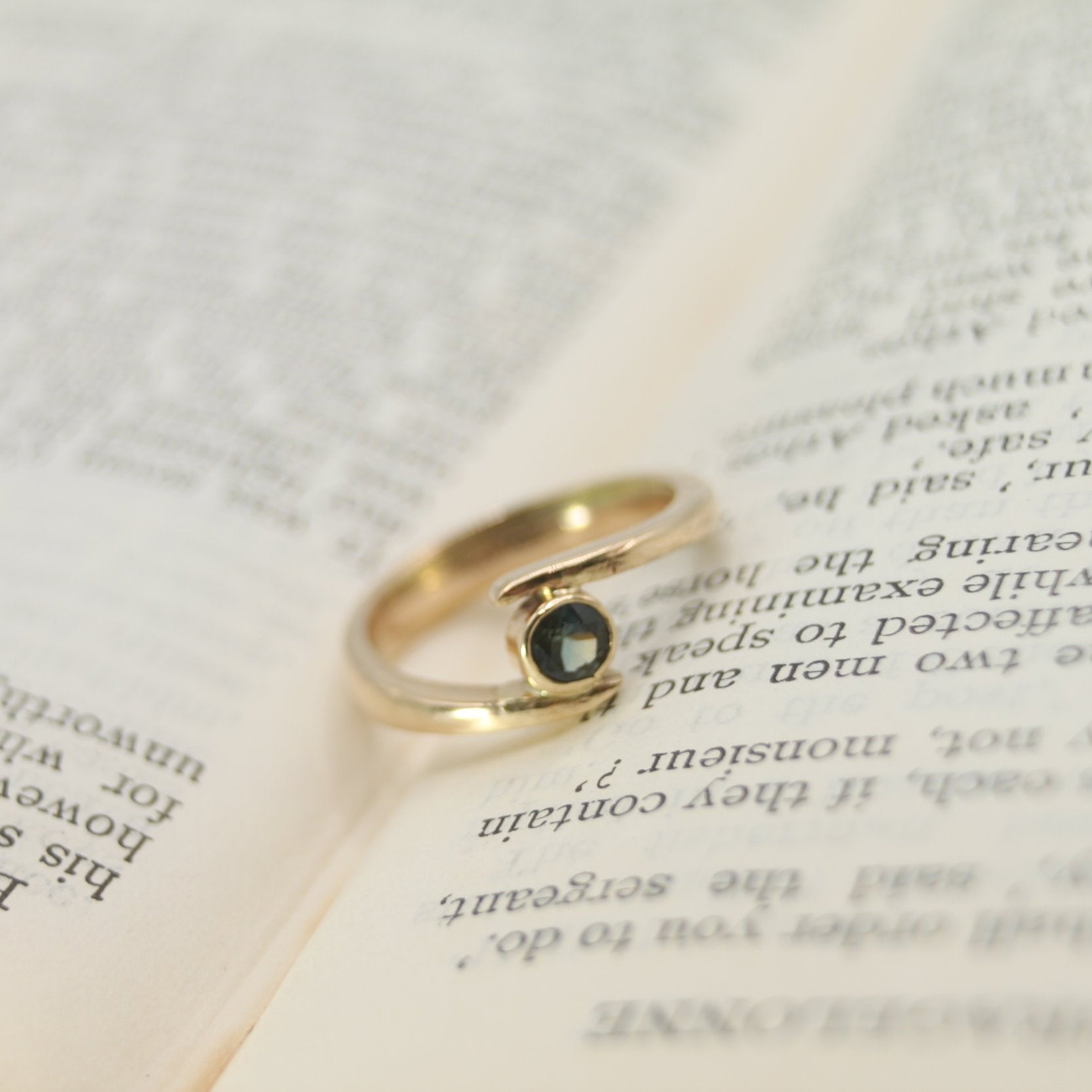 9ct Gold Wrapped Ring with Parti Sapphire