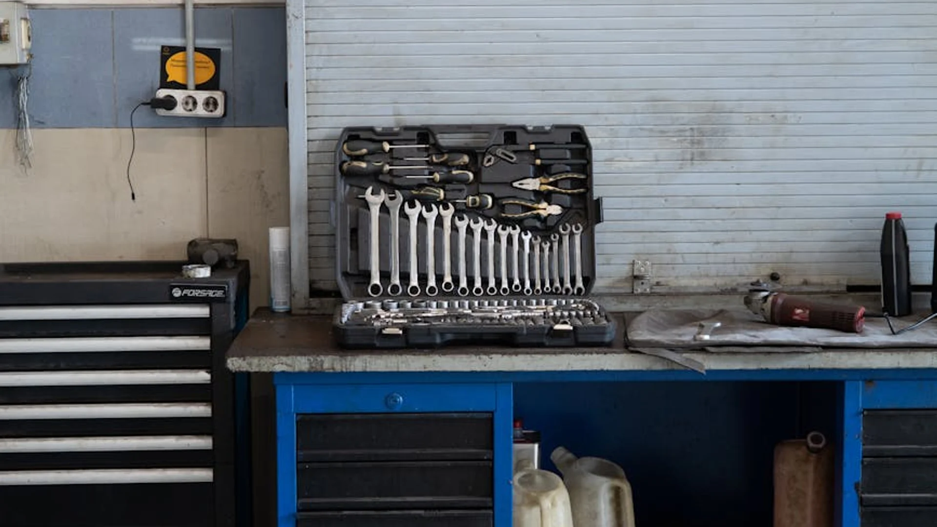 Your Yuba City Garage Door Spring Just Snapped and You’re Locked Out at 7 AM in Yuba City