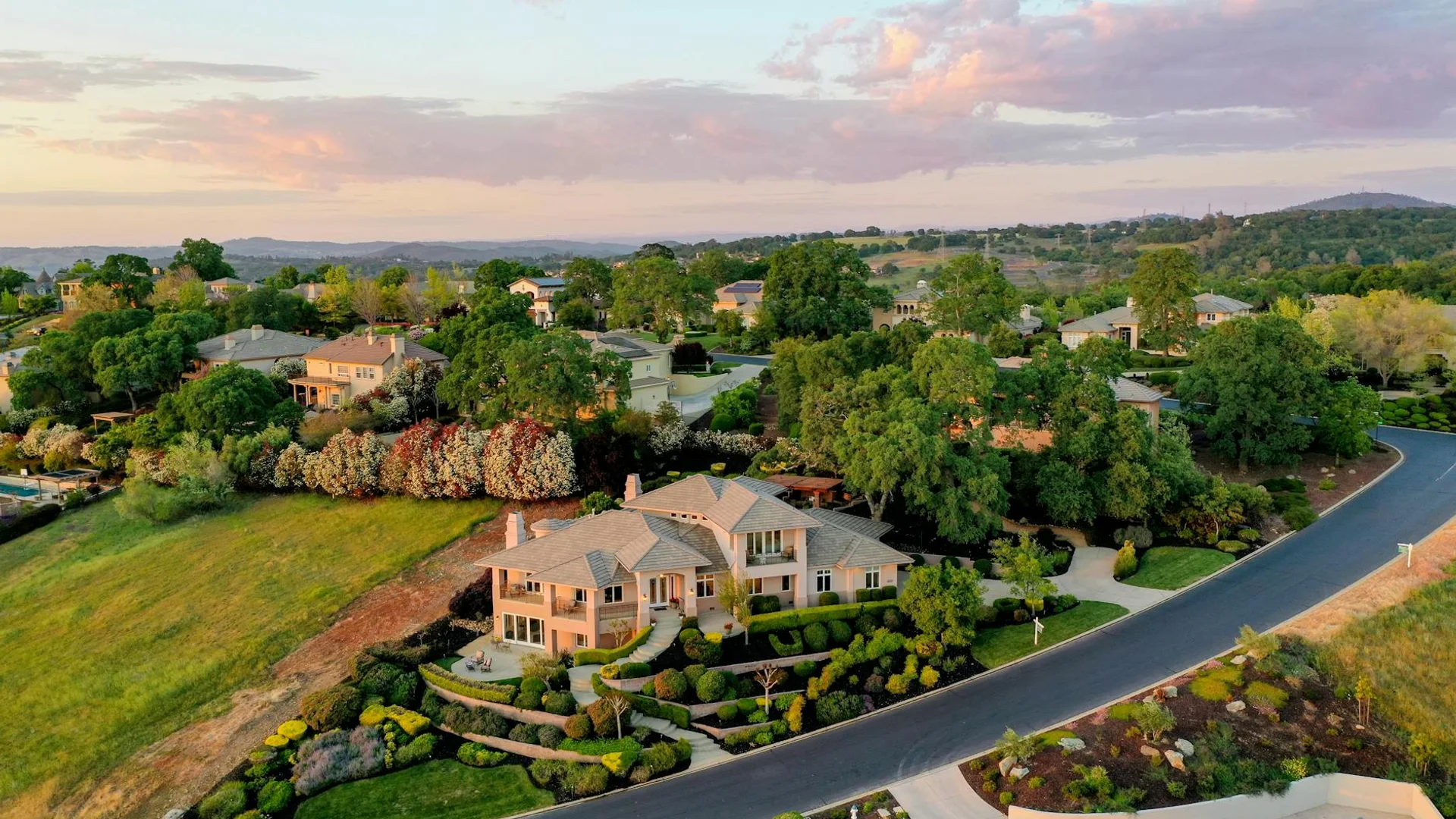 Why Your Yuba City Lawn Is Losing the War to Dandelion and Crabgrass Despite Your Best Efforts in Yuba City