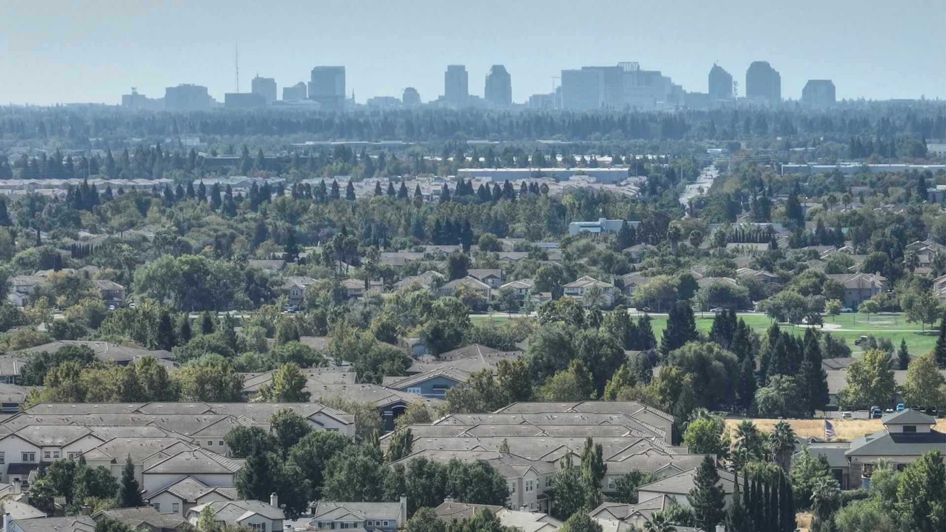 Why Yuba City Lawns Need Professional Lawn Care This Season in Yuba City