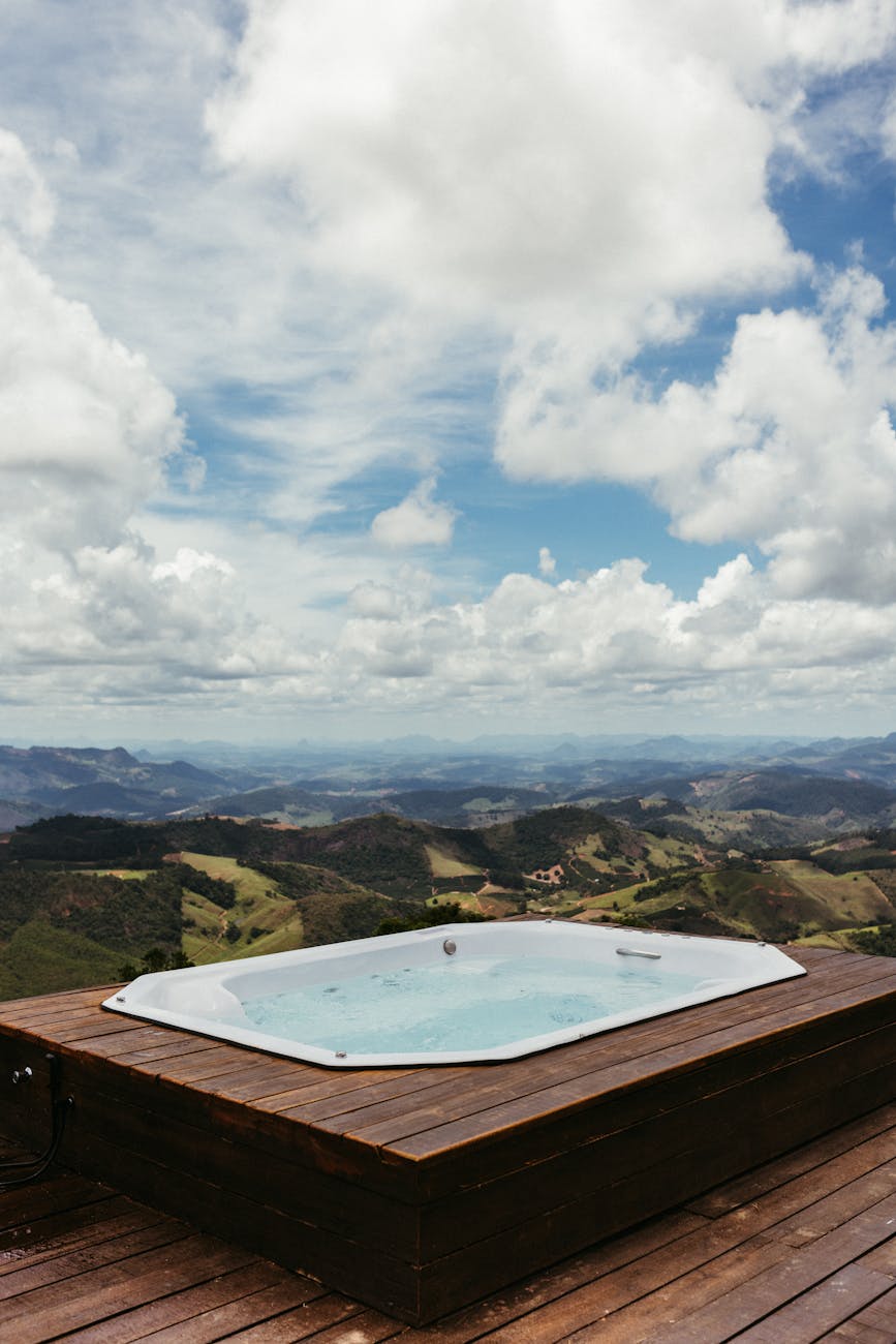 How to Dispose of a Hot Tub in Yuba County Without the Hassle – Boxpro Express Makes It Easy