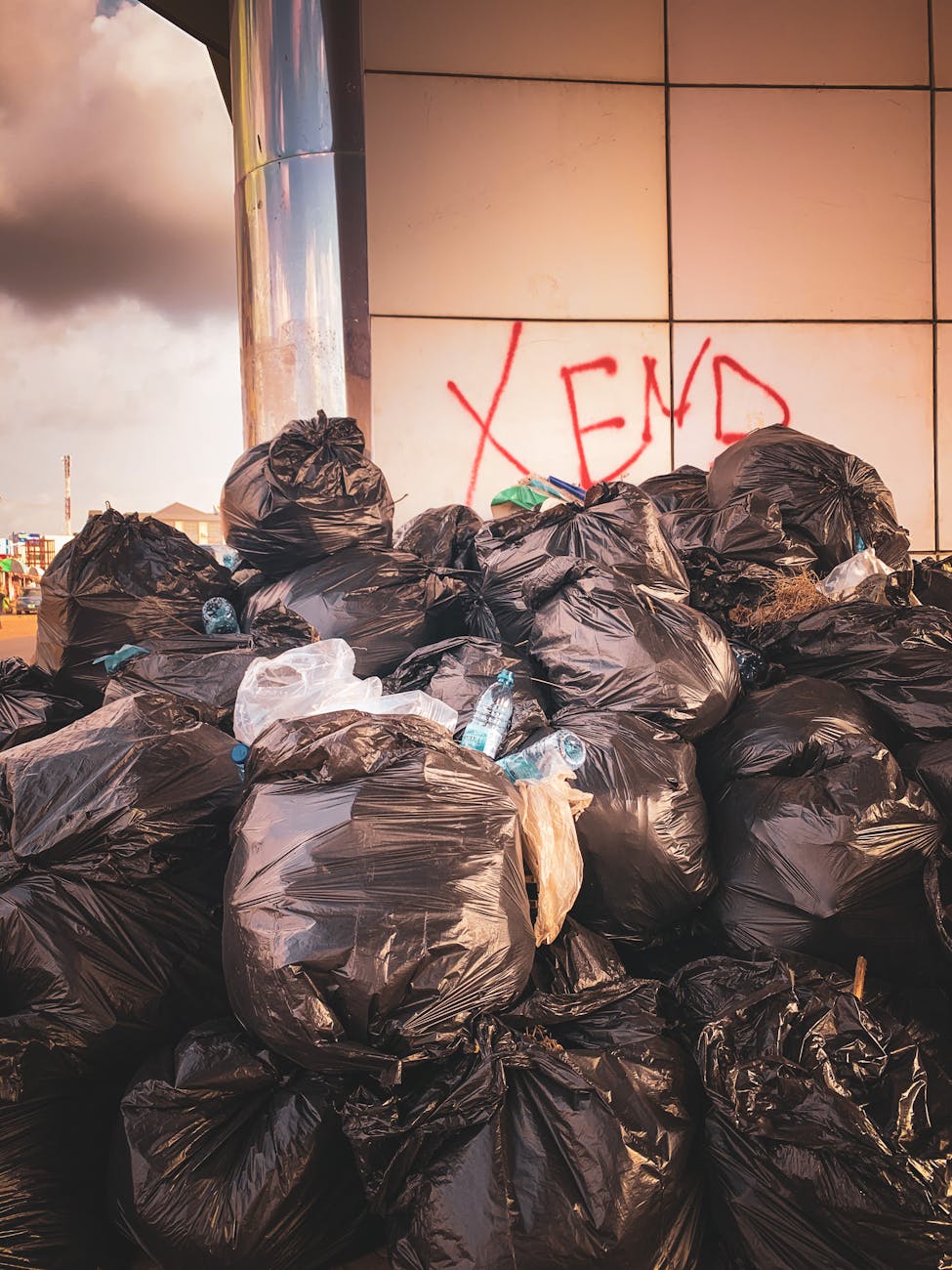 Boxpro Express junk-removal service in Yuba City