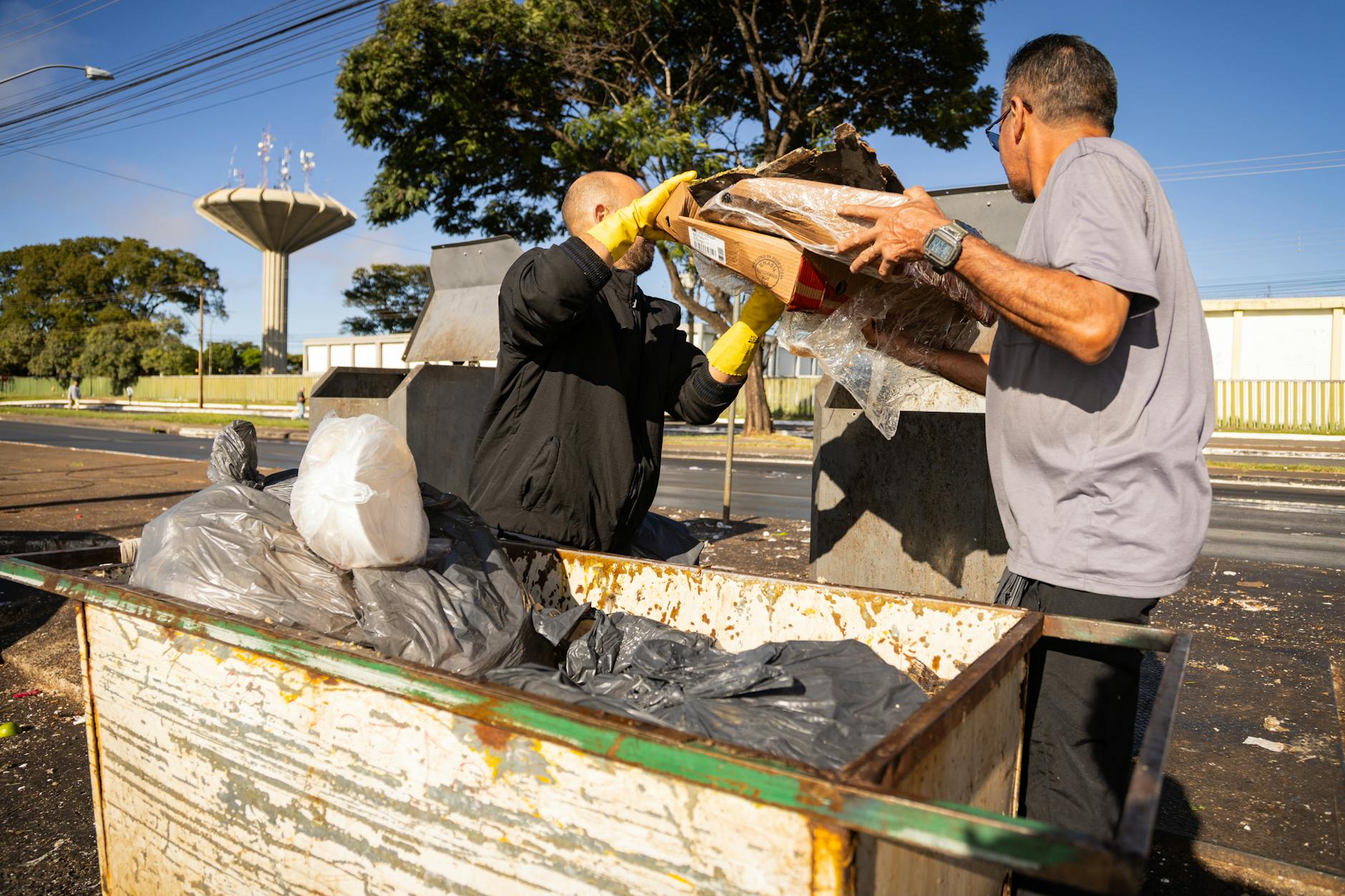 Boxpro Express junk-removal service in Yuba City, CA