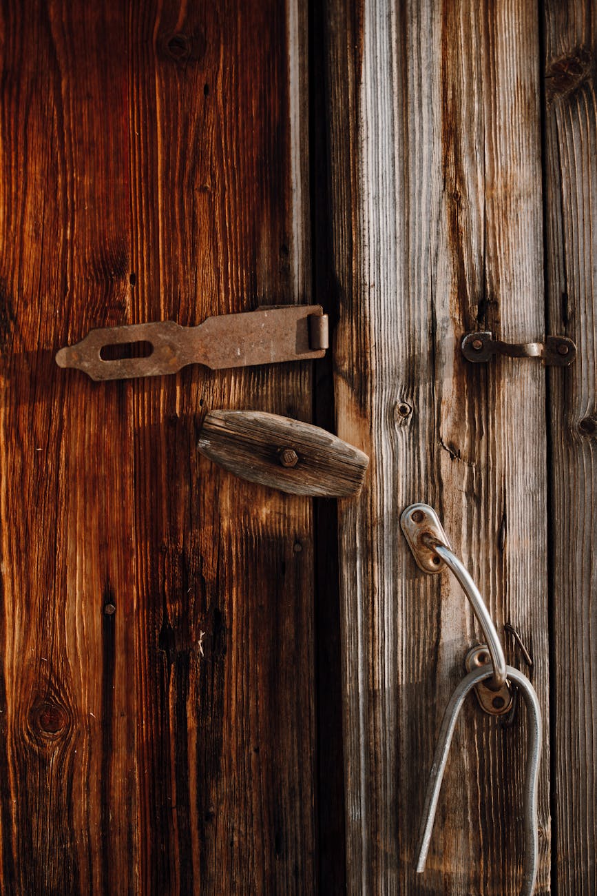 Why Your Marysville Fence Won’t Latch (And How to Fix It Without the Stress) in Yuba City
