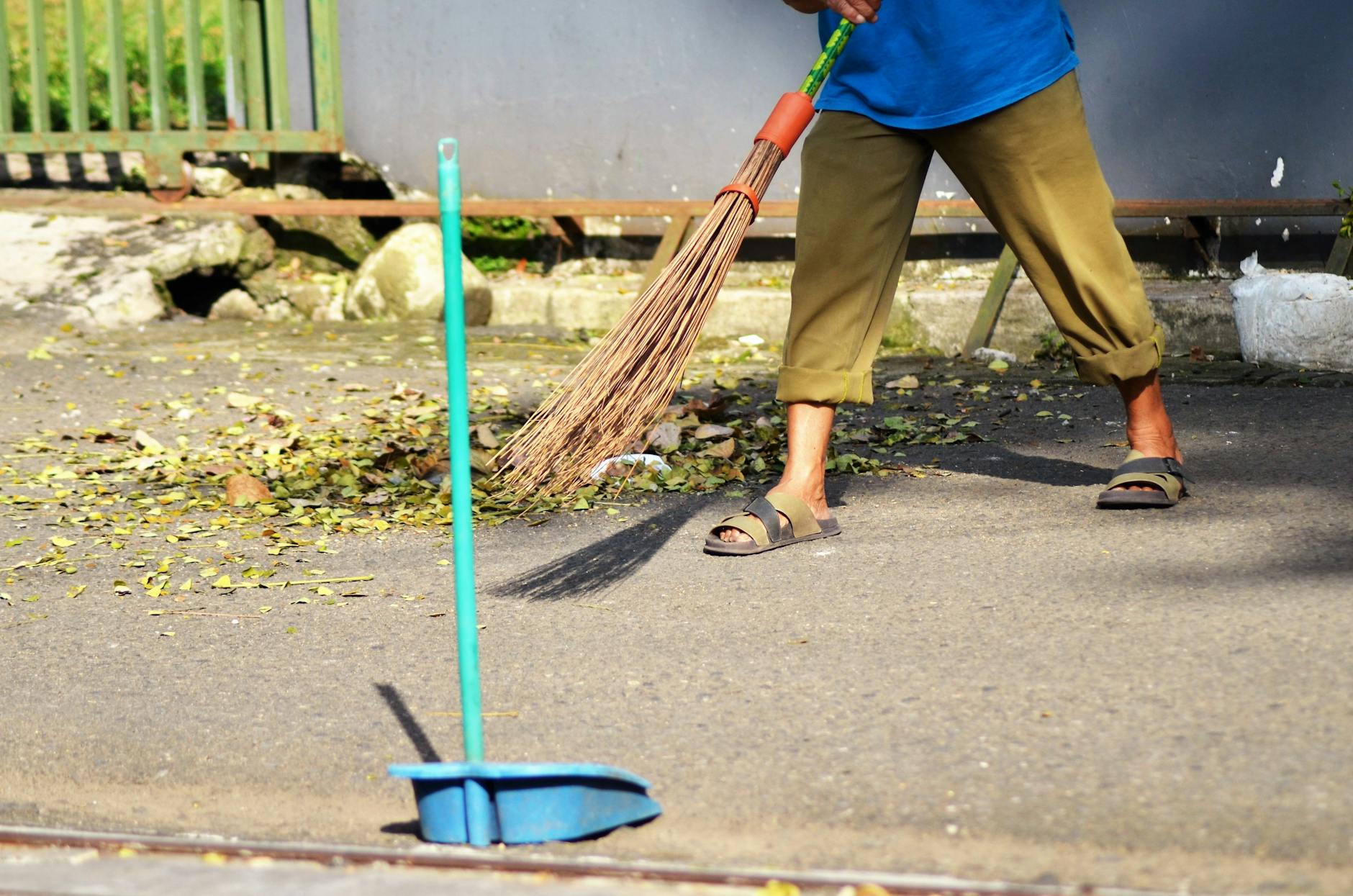 Boxpro Express junk-removal service in Yuba City, CA