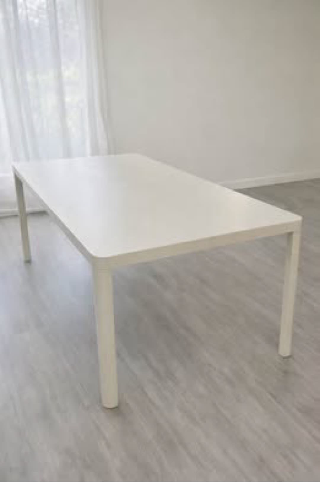 Table IKEA TINGBY – blanc, 180×90 cm – excellent état — foto 2 de 2