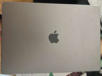 MacBook Pro 16" M2
