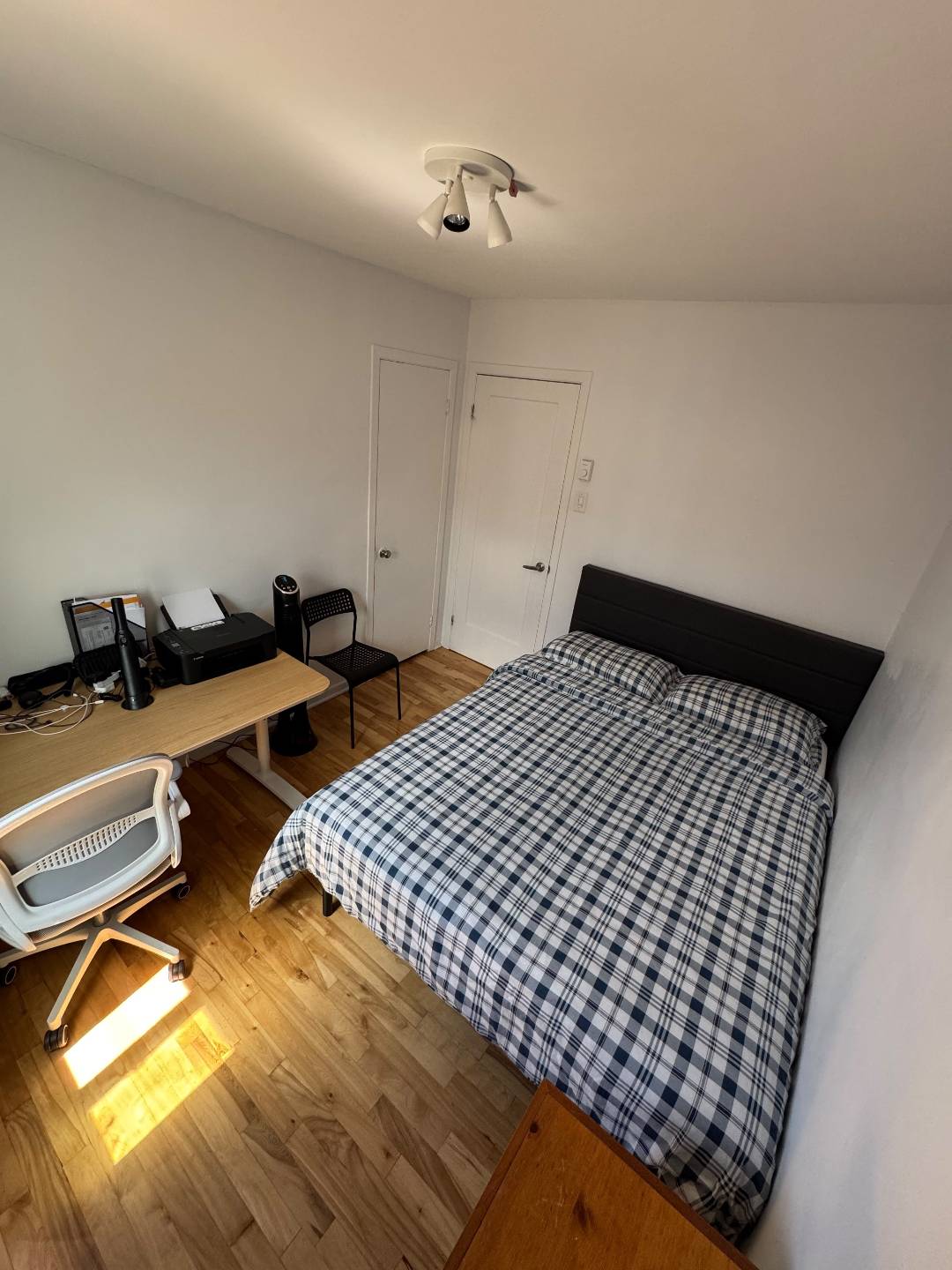 URGENTE - repasse de apto 2 quartos, Lasalle, QC — foto 5 de 10