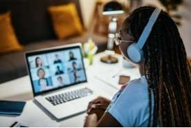AULAS DE INGLÊS / FRANCÊS ONLINE EM GRUPOS PEQUENOS (primeira sessão gratuita)