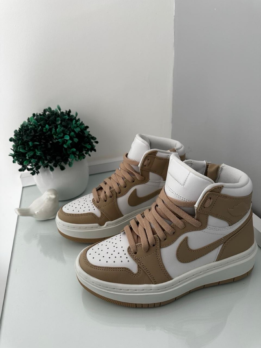 Air Jordan 1 Elevate High Desert — foto 2 de 4