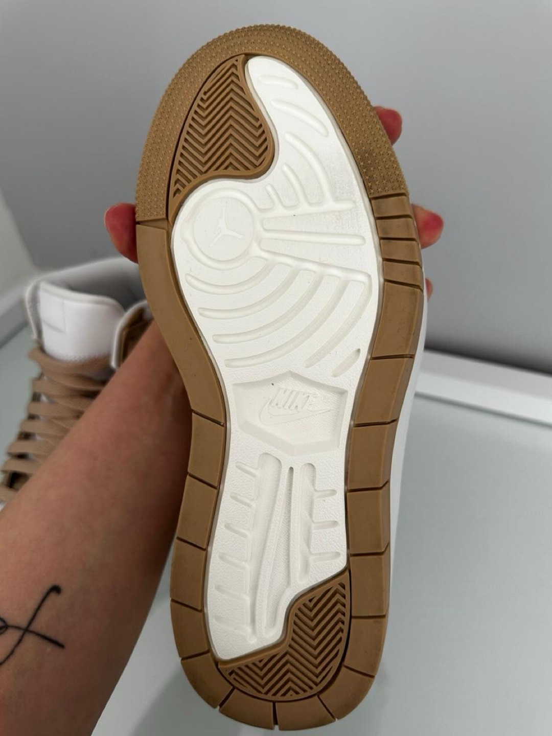 Air Jordan 1 Elevate High Desert — foto 4 de 4