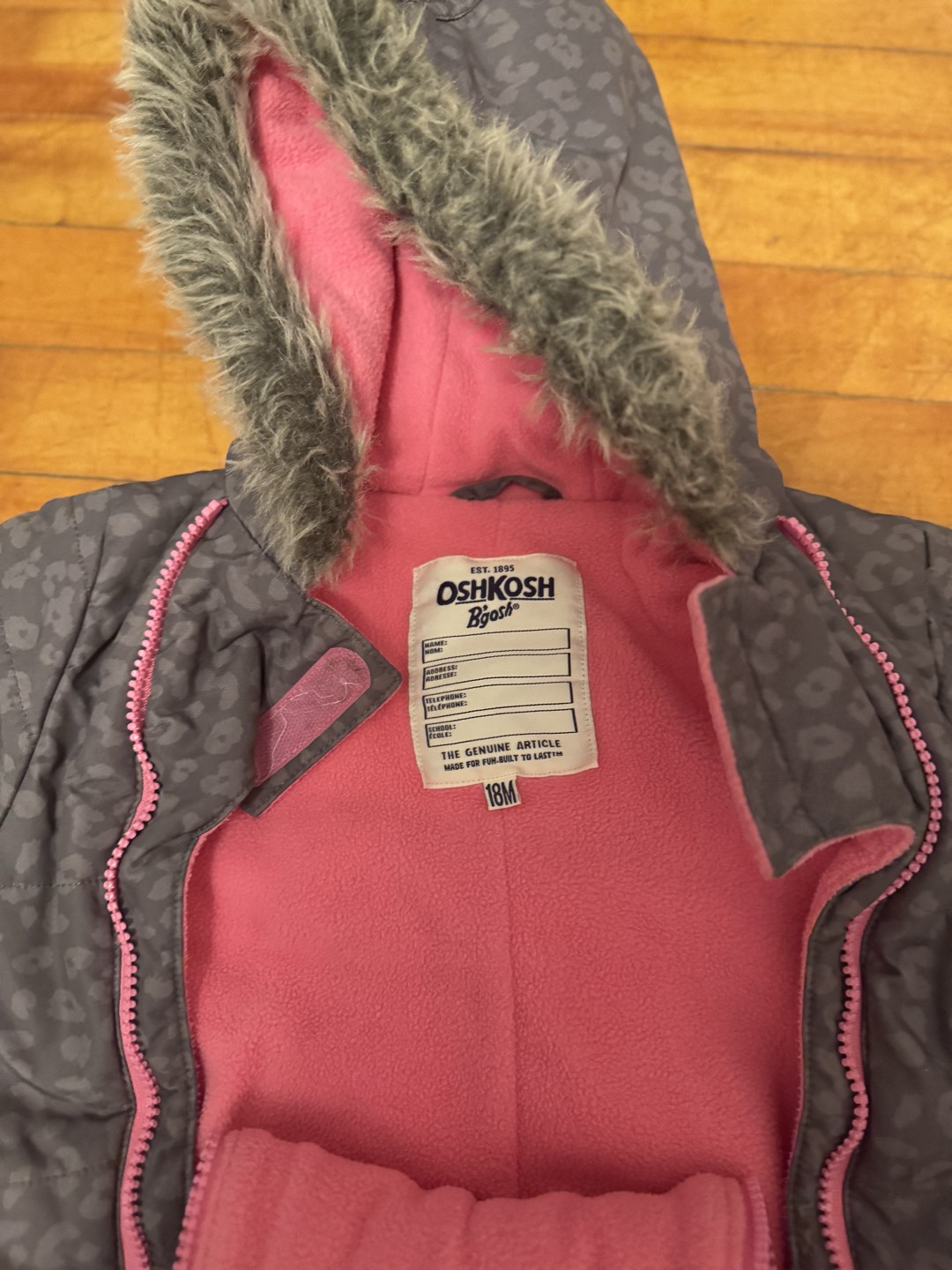 Baby girl and boy clothes — foto 10 de 10