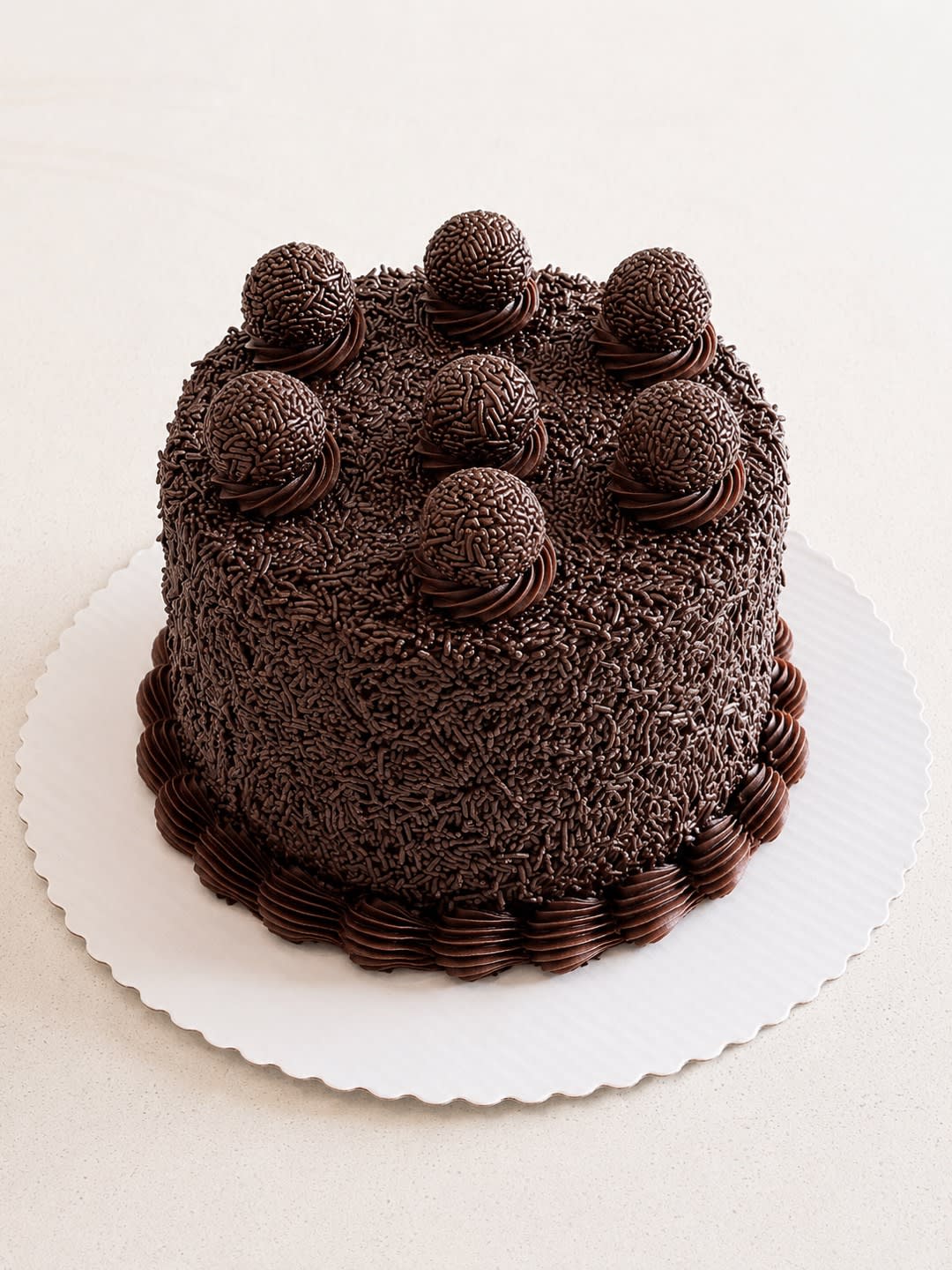 Brigadeiros, coxinhas, bolos, doces e salgados — foto 2 de 6