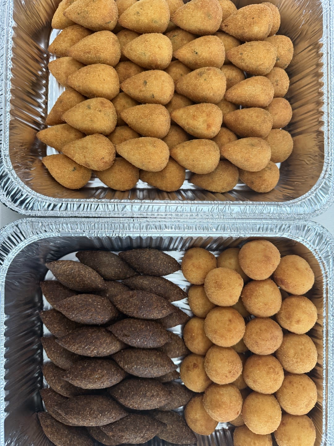 Brigadeiros, coxinhas, bolos, doces e salgados — foto 5 de 6
