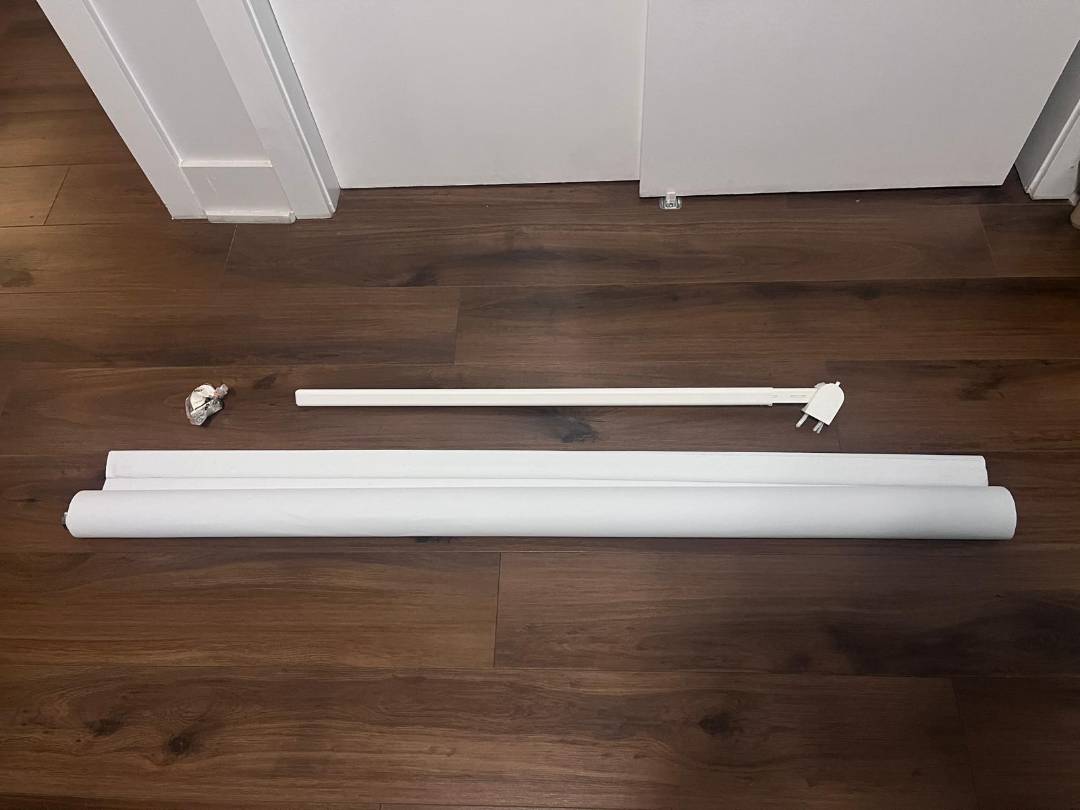 FRIDANS - Blackout roller blind, white, 132.0x195 cm (52x76 ¾ ") — foto 2 de 5