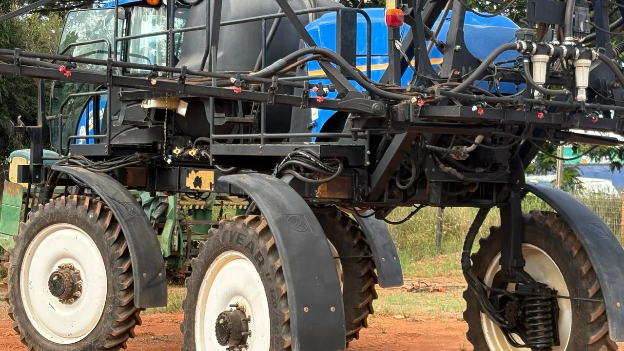 new-holland Autopropelido NH 2500 — foto 2