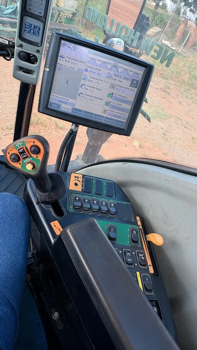 new-holland Autopropelido NH 2500 — foto 4