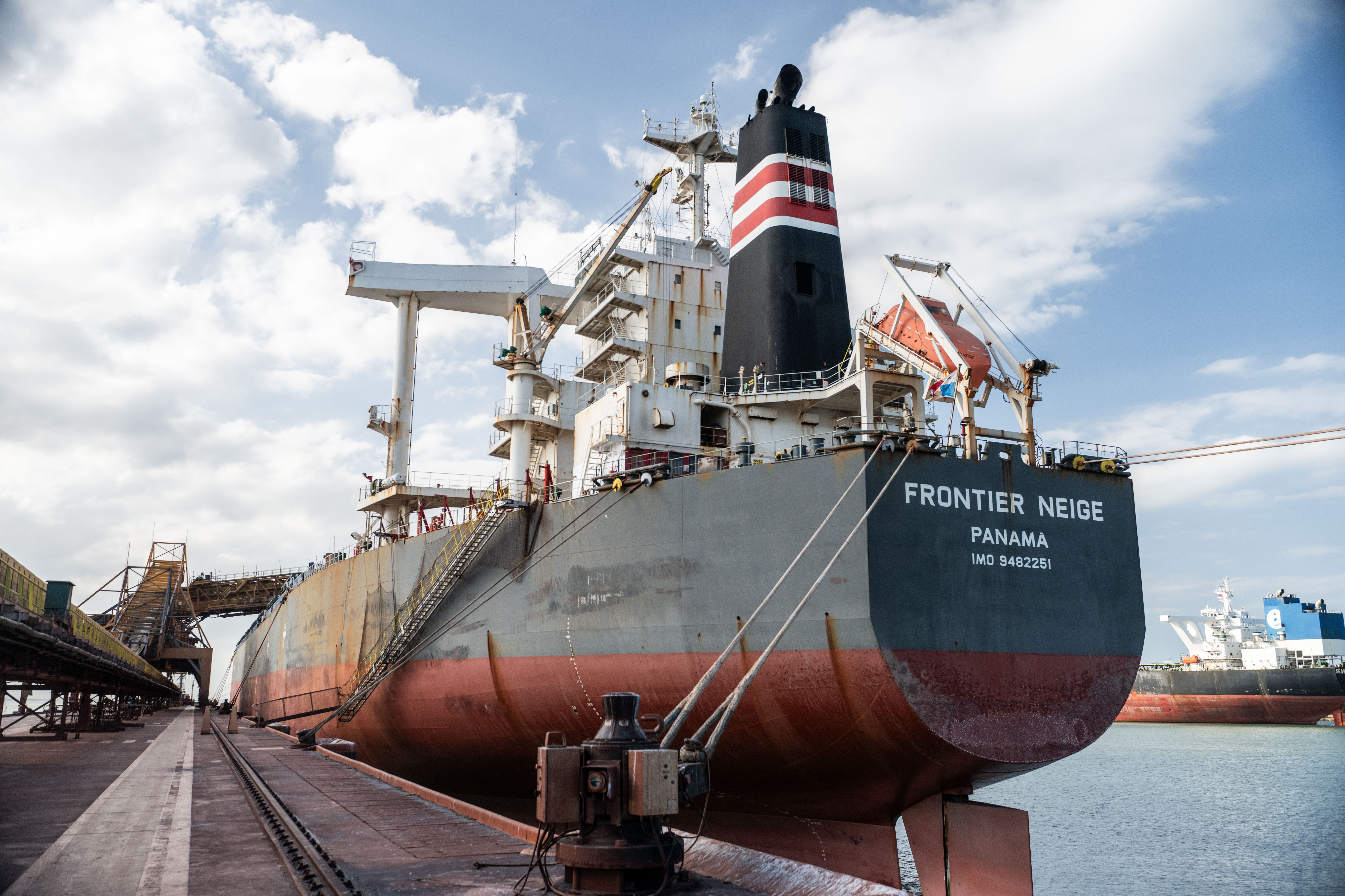 Anglo American — Navio no porto-NZ8_1936-Divulgação Anglo American