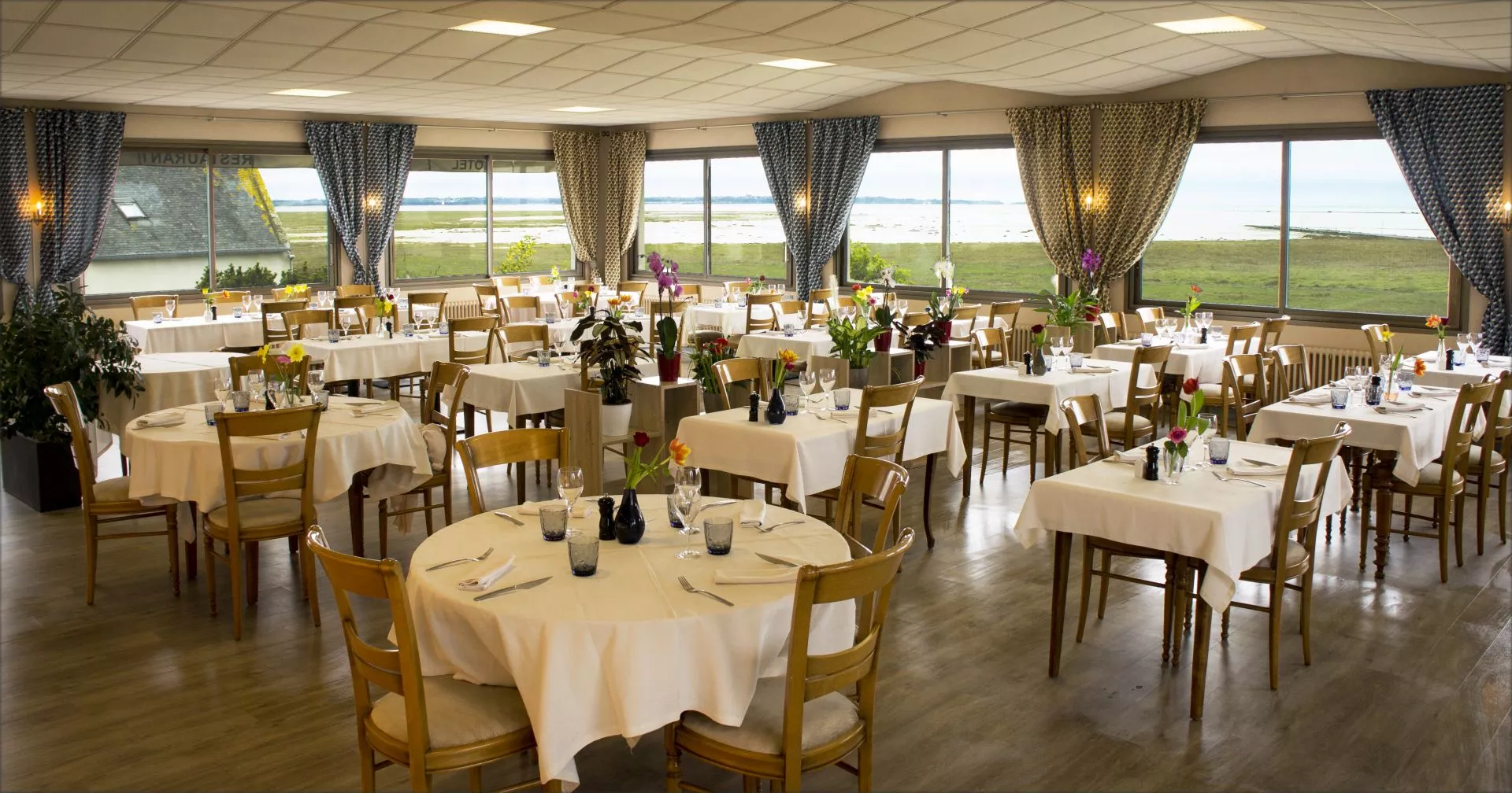 Dîner au restaurant Le Bretagne, Le Vivier-sur-Mer