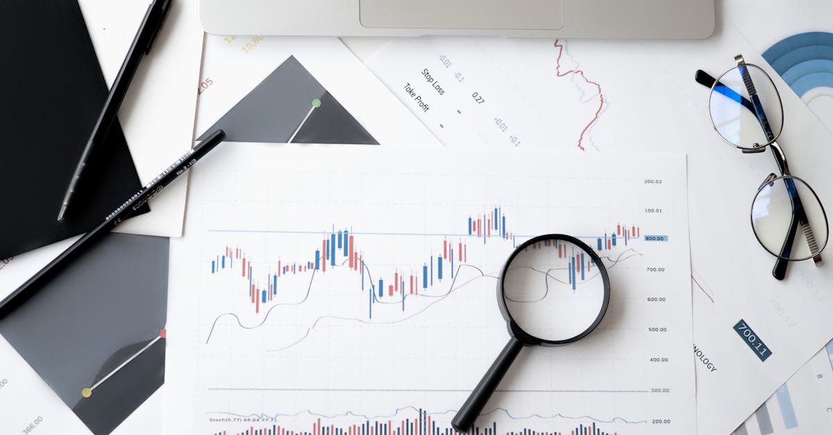 How to Build Analytical Thinking in a Distracted Digital World