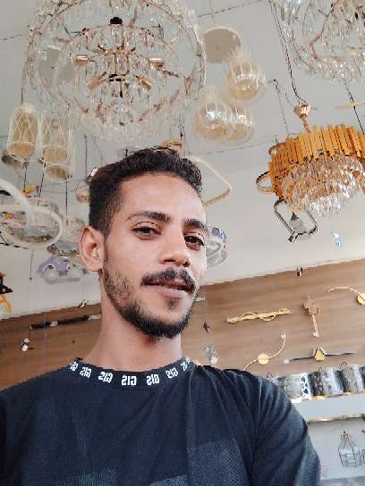 مصطفى حسن — صورة 1