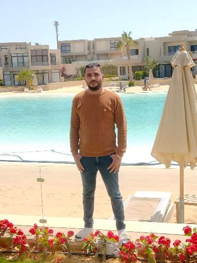 محمد عمر عبدالحكيم