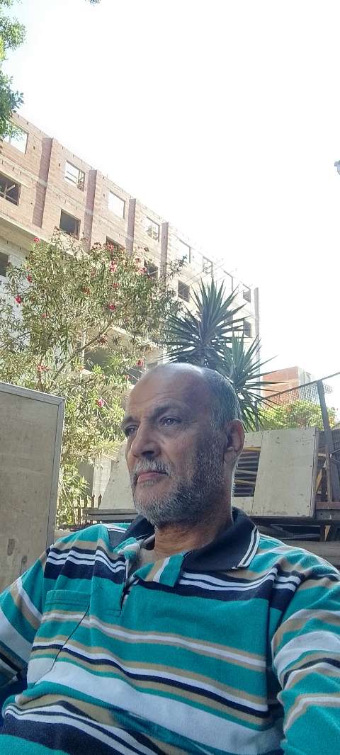 اشرف شكري — صورة 1