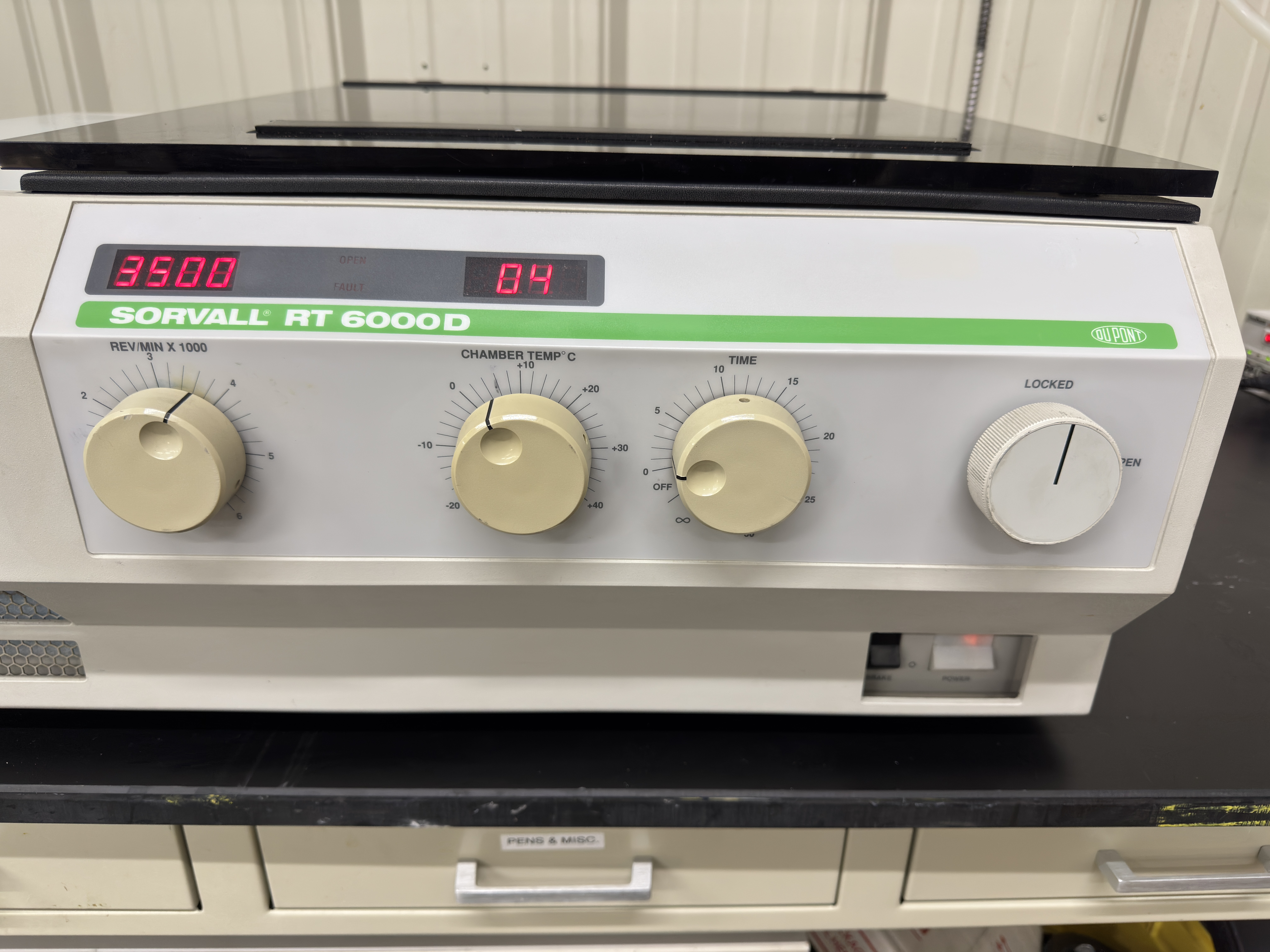 Thermo Scientific RT6000D Refrigerated Benchtop Centrifuge thumbnail 4