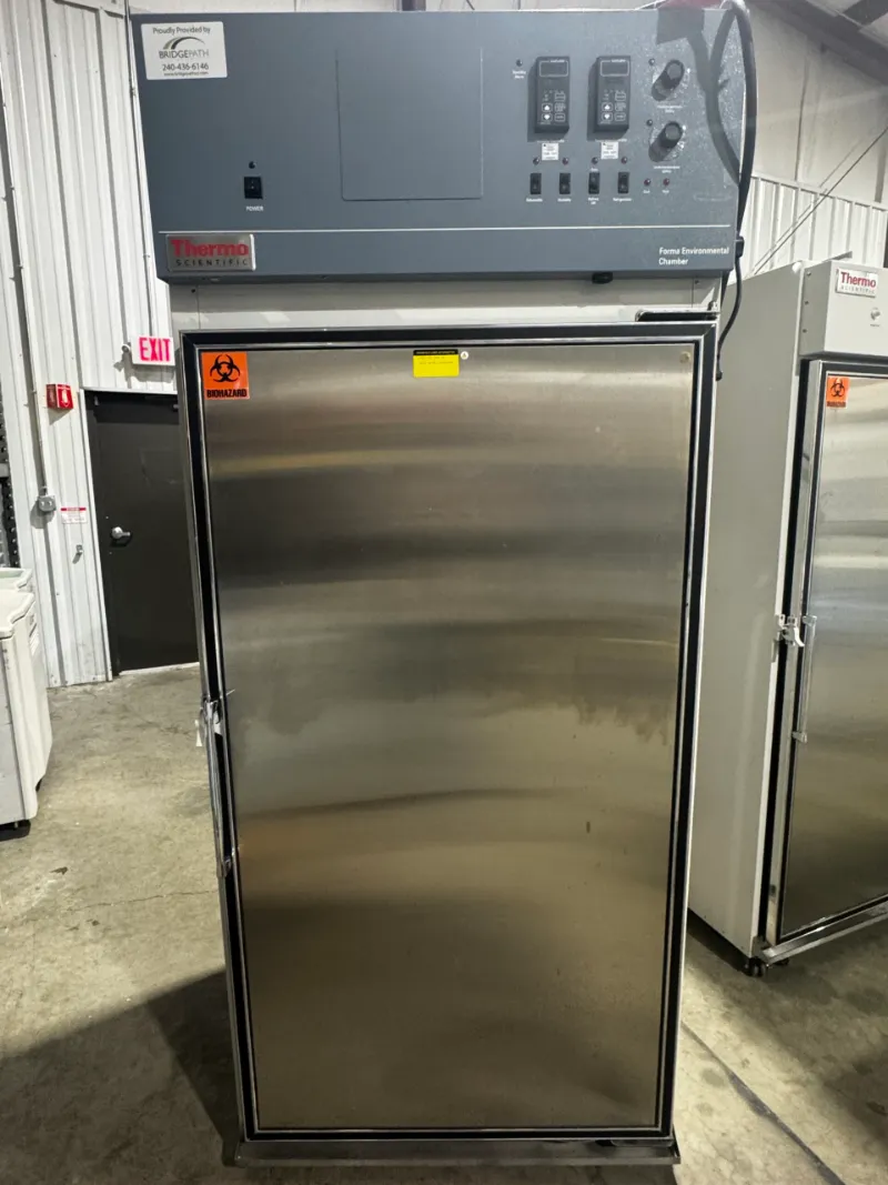 Thermo Scientific 3940 Environmental Chamber thumbnail 7