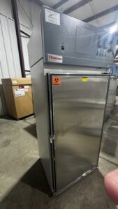 Thermo Scientific 3940 Environmental Chamber thumbnail 3