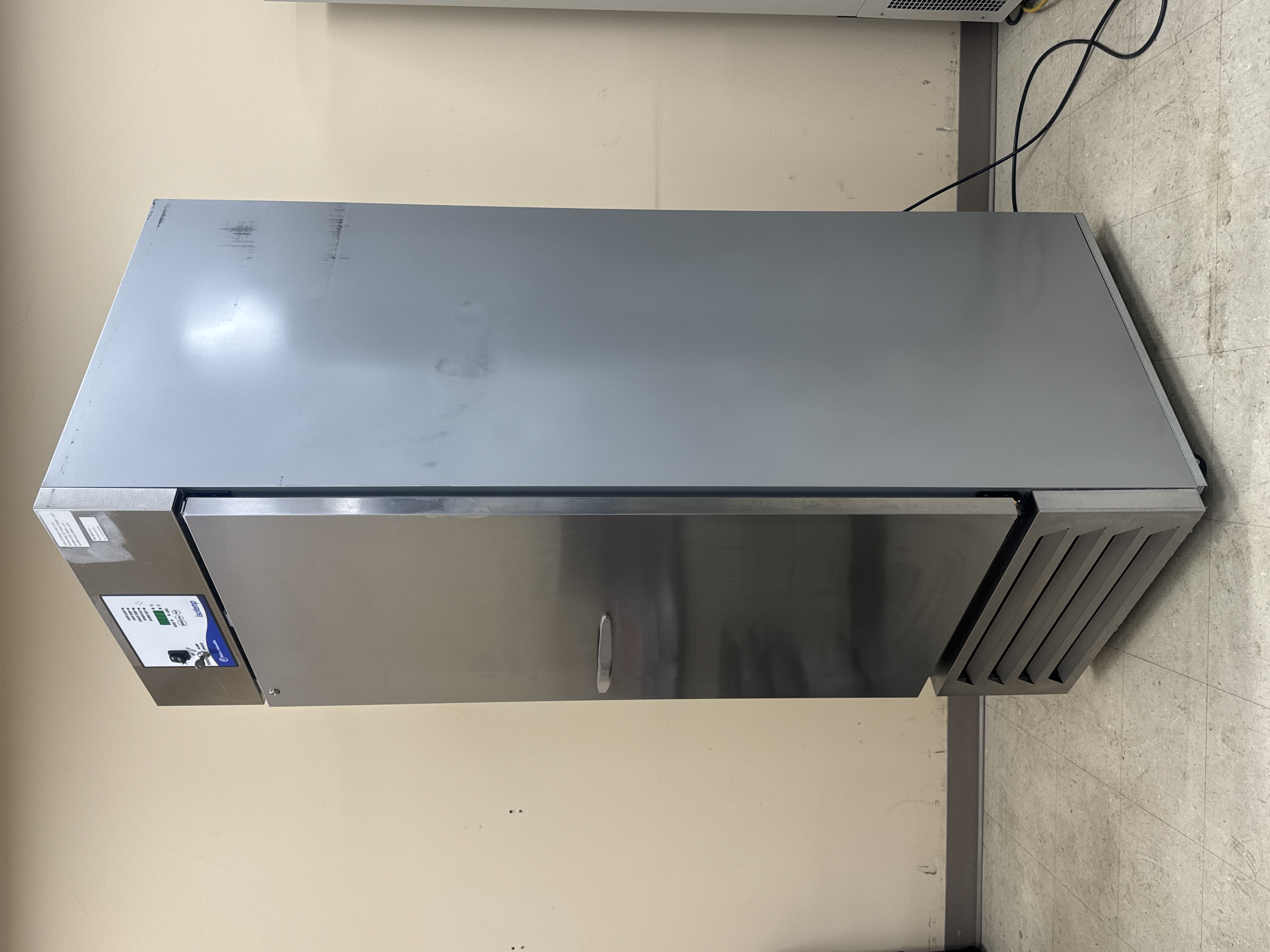 Fisher Scientific Isotemp 4ºC Refrigerator, Model MR25SS-SARE-FS thumbnail 4