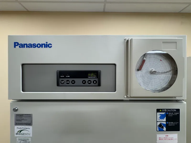 Panasonic MDF-U731-PA 22 cu ft. -15°C to -30°C Biomedical Freezer thumbnail 8