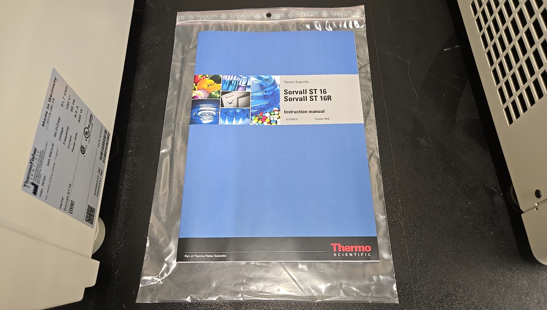 Thermo Scientific ST-16 Ventilated Benchtop Centrifuge thumbnail 7